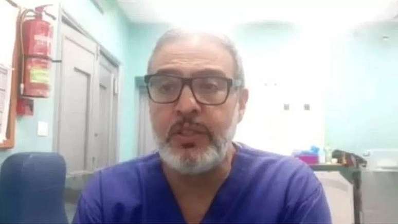 O médico Abu Sittah disse à BBC que cerca de 40% dos feridos que chegam ao hospital al-Shifa são crianças.