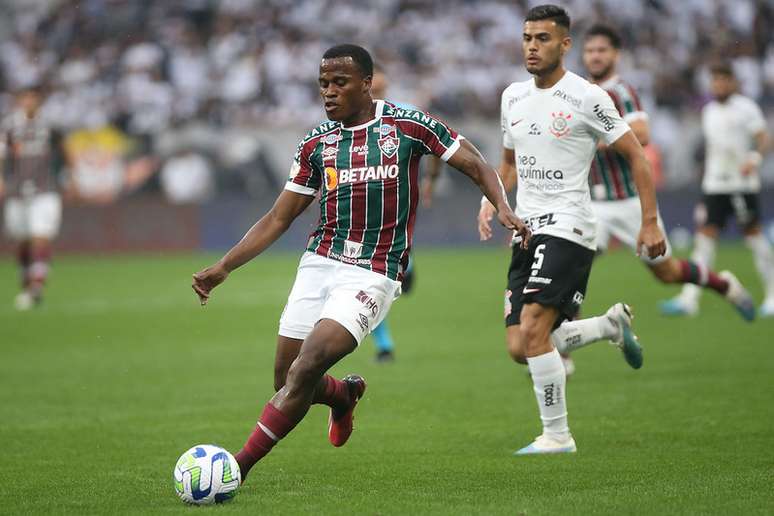 Fluminense e Corinthians se reencontram pelo Brasileirão –