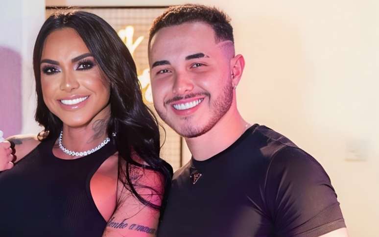 Kamila Simioni e os filhos (Divulga&ccedil;&atilde;o)