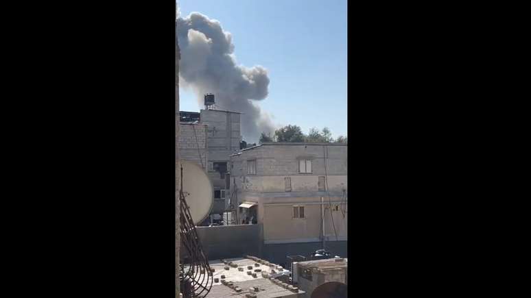 Vídeo de brasileiro mostra bombardeio em Khan Younis, na Faixa de Gaza, nesta quinta, 19