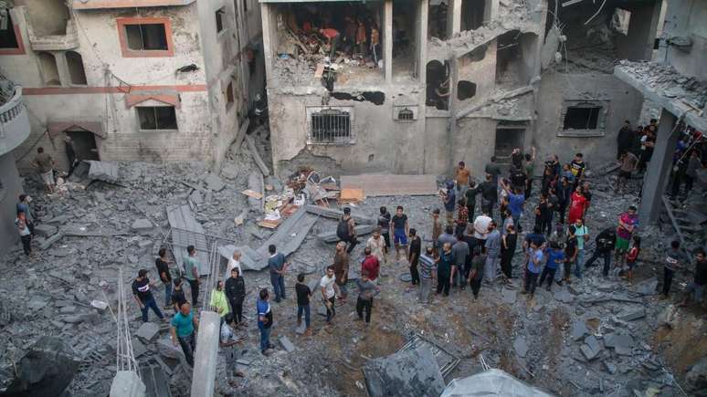 O ataque em Gaza deixou mais de 3 mil mortos e centenas de milhares de deslocados