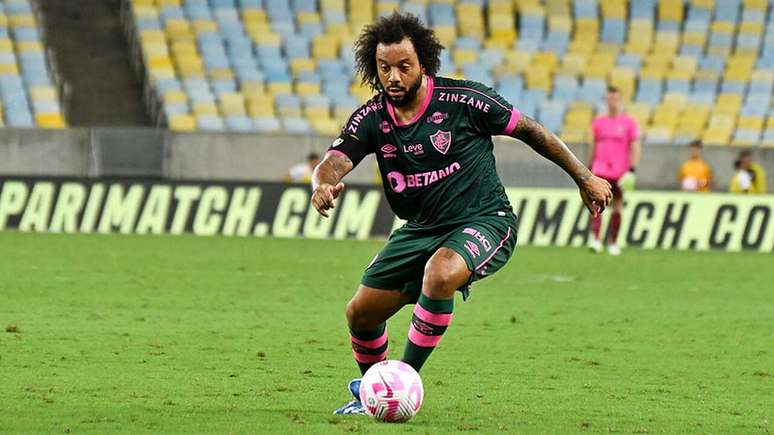 Marcelo: falhas contra o Corinthians e vaias da torcida do Fluminense –