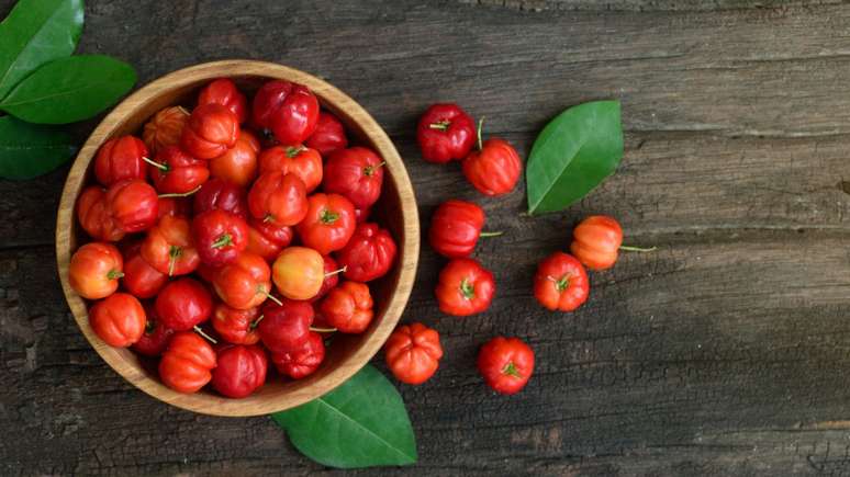 A acerola é rica em vitamina C e outros minerais -