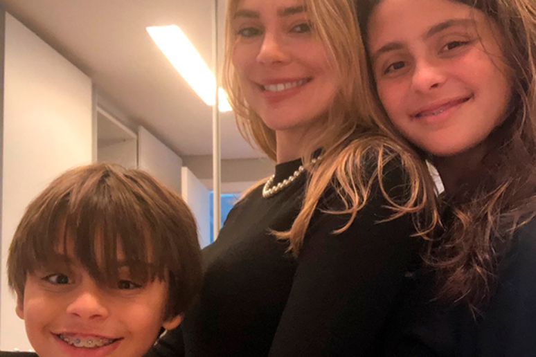 Rachel Sheherazade e os filhos, Clara e Gabriel (Reprodução/Instagram)