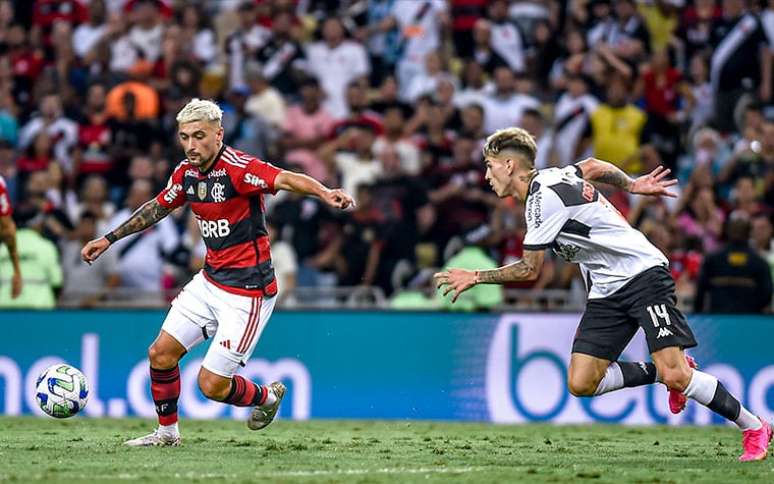 Jogos de futebol hoje, sexta, 22; onde assistir ao vivo e horário