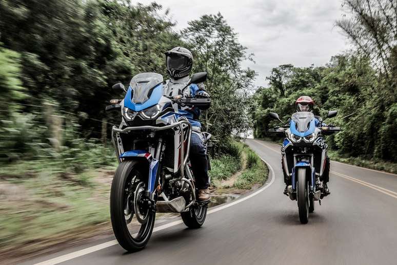 yamaha t700 vs africa twin