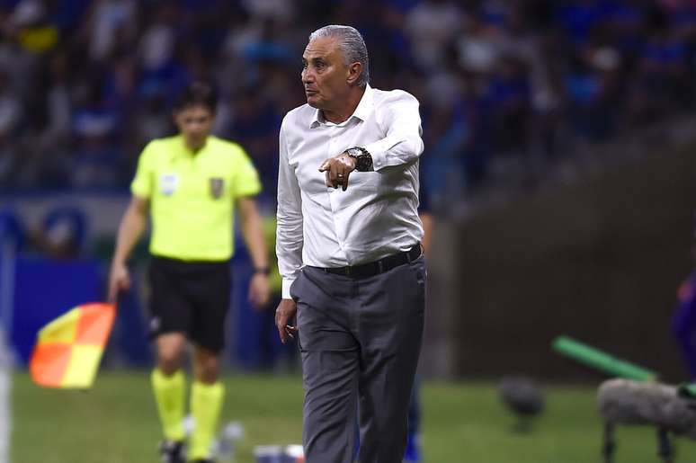 Tite em sua estreia pelo Flamengo, no Mineir&atilde;o, contra o Cruzeiro &ndash;