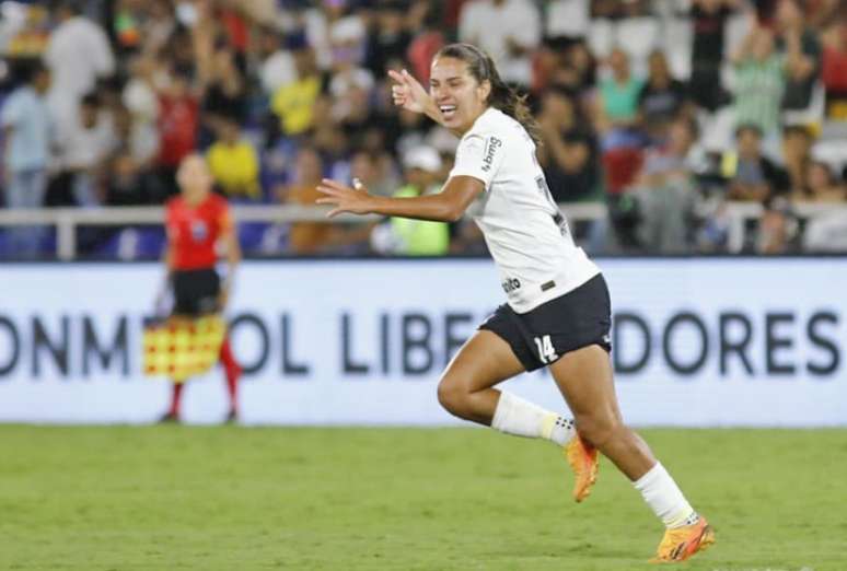 É CAMPEÃO! Palmeiras bate Santos e conquista o Paulista Feminino pela  segunda vez na história – Palmeiras