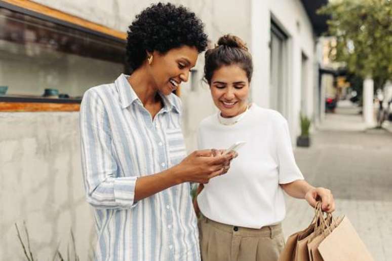 Be active digitally. (Source: GettyImages/Reproduction) Be active digitally. (Source: GettyImages/Reproduction)