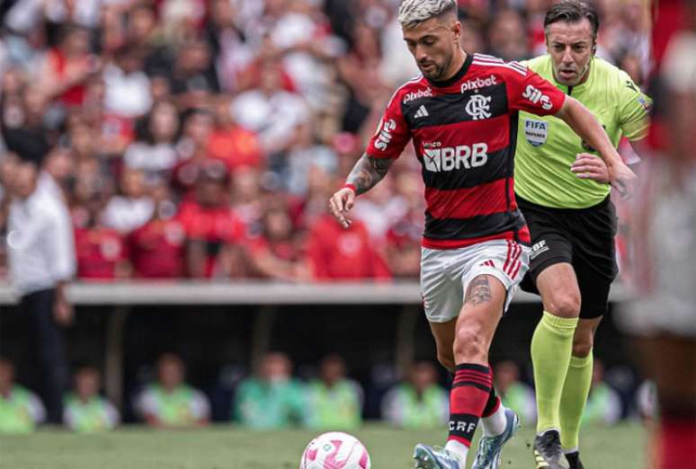 Preparador explica as condições físicas dos jogadores do Flamengo –