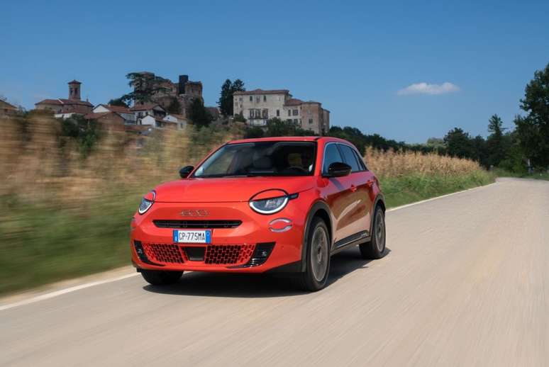 Fiat 600e: 115 kW de potência e alcance de 600 km na cidade