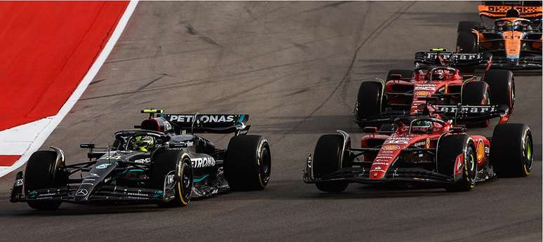 Hamilton e Leclerc em Austin: após a corrida, constatado desgaste excessivo no fundo...