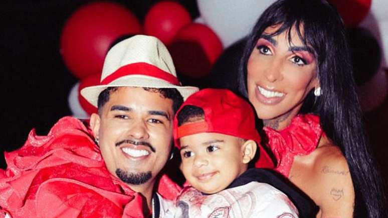 Cantora Pepita revelou que sofreu transfobia na busca por babá