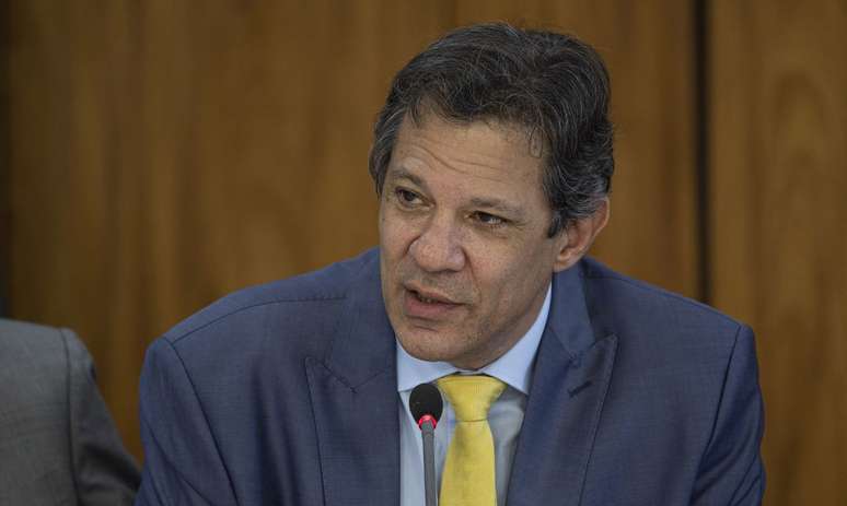 Mais cedo nesta segunda Haddad se reuniu com o relator Eduardo Braga