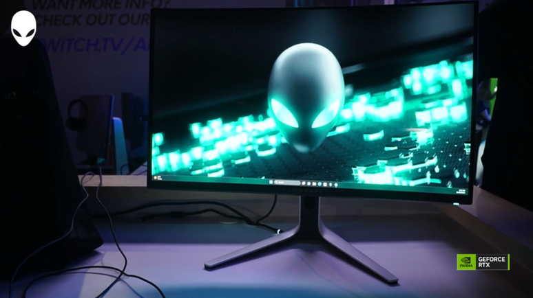 O Alienware AW3225QF também é compatível com a tecnologia AMD FreeSync Premium (Imagem: Reprodução/Alienware)