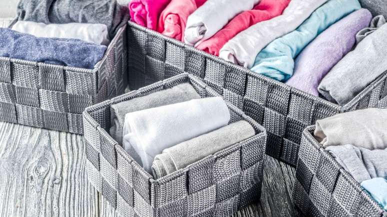 Veja como lavar as roupas novas - Shutterstock