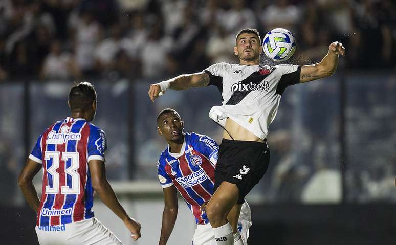 Pedro Raul marcou gol em todos os jogos em São Januário