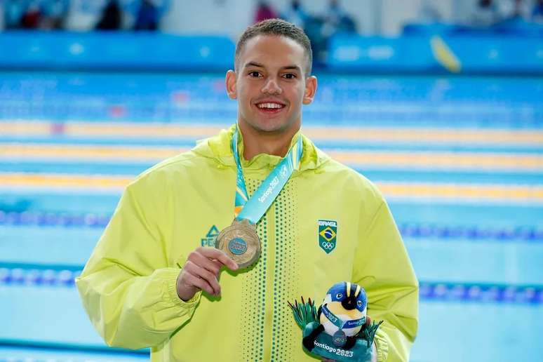 Guilherme Caribé leva o ouro nos 100m livre em Santiago