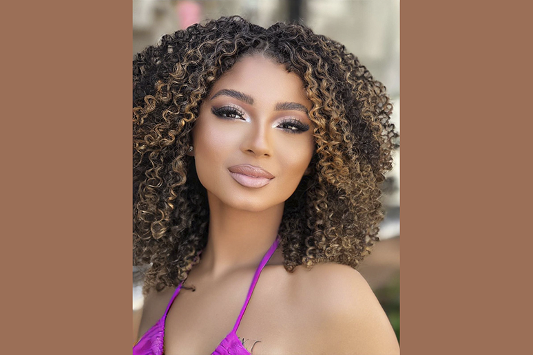 Iluminado dourado é ideal para quem tem o cabelo mais escuro 