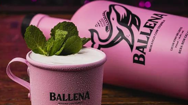 Licor fino de leite, Ballena