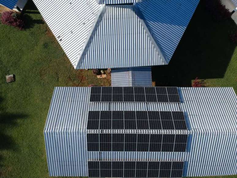 Projeto na comunidade indígena Terra Preta, na Amazônia, visa abastecer uma escola municipal com energia solar fotovoltaica