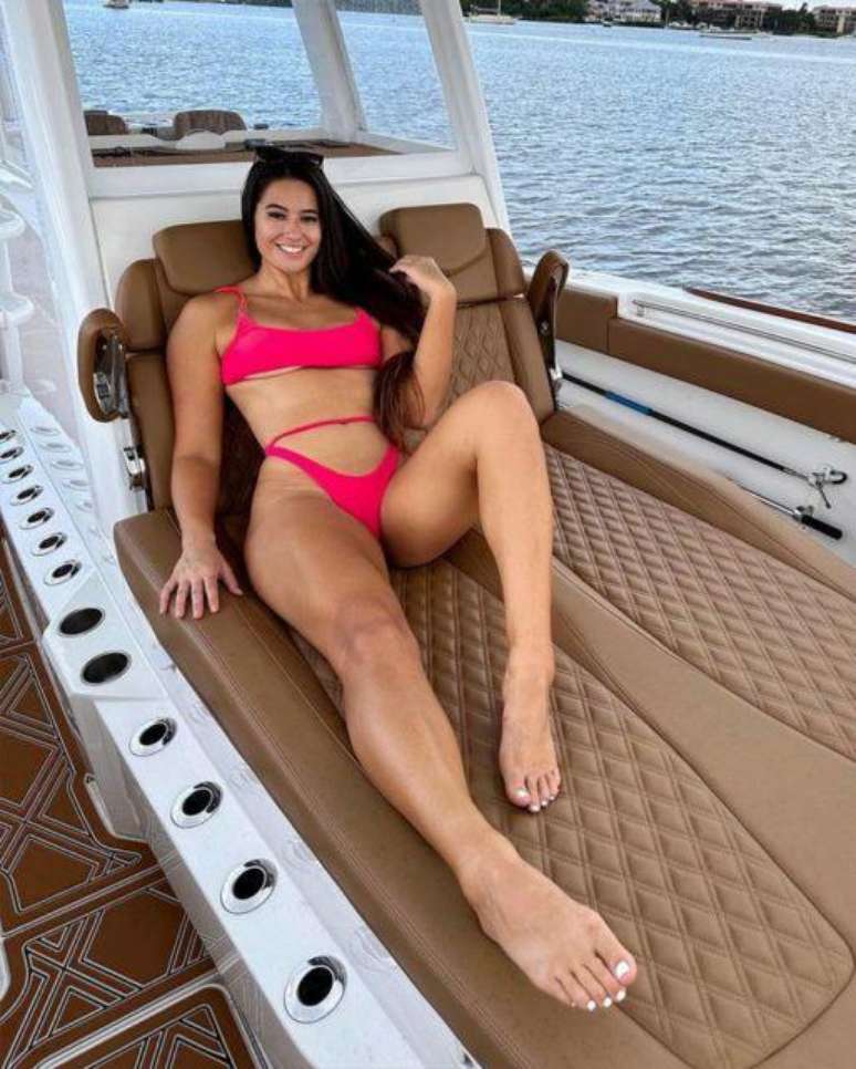 &Acirc;ngulos de c&acirc;mera favoreciam a modelo a parecer mais alta do que realmente era. (Fonte: Redes sociais / Reprodu&ccedil;&atilde;o)