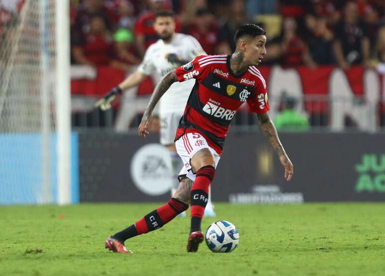 Erick Pulgar está fora da próxima partida do Flamengo na temporada, diante do Santos, no Mané Garrincha – Gilvan de Souza/Flamengo