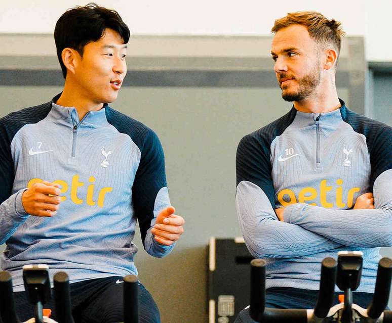 Jogadores do Tottenham durante treinamento da equipe –