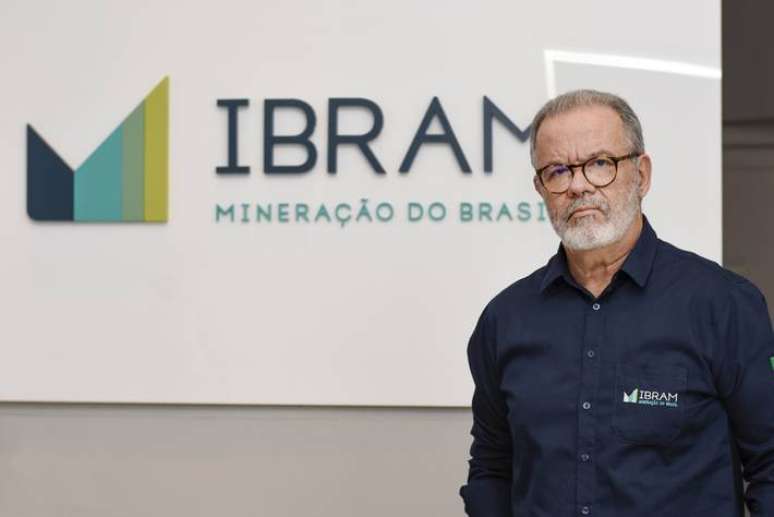 Raul Jungmann, diretor-presidente do Ibram, critica nova taxação sobre extração de minerais e petróleo.