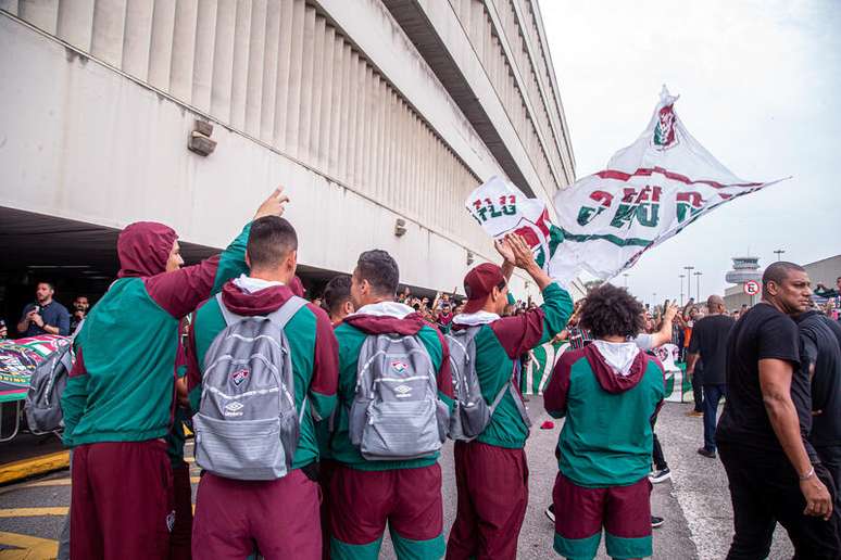 Fluminense desembarca no Rio de Janeiro após conquistar a classificação para a final –