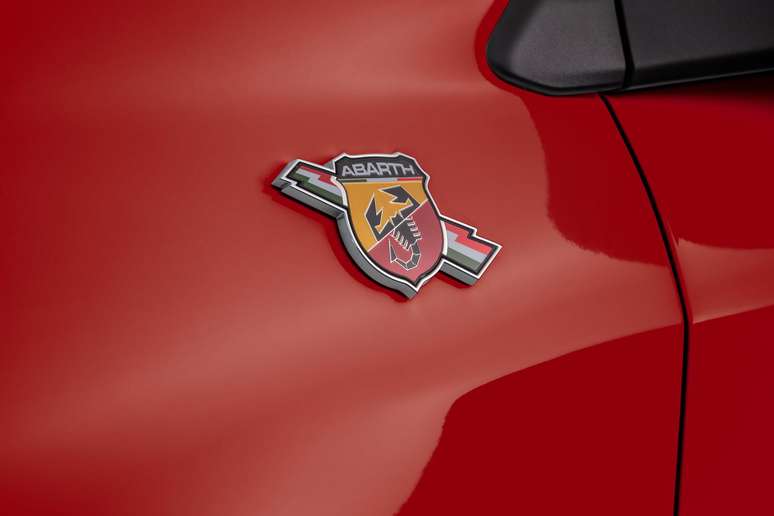Fiat Fastback Abarth: só tem logos do escorpião e deveria se chamar Abarth Fastback