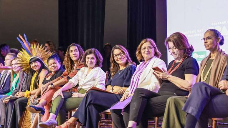 Janja participa do lançamento da ação Brasil sem Misoginia ao lado de mulheres que integram o governo federal, lideranças estaduais e representantes da sociedade civil