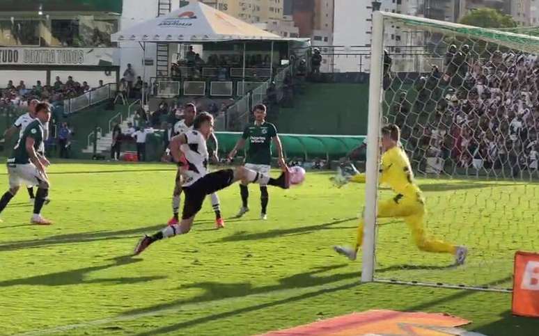 Jardim define empate do Vasco com o Goiás: 'Um pouco frustrante