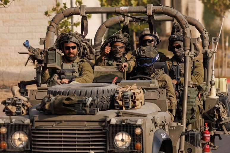 Israel disse ter atingido cerca de 150 alvos do Hamas em território palestino