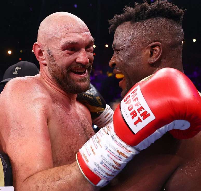 Fury e Ngannou após a luta 