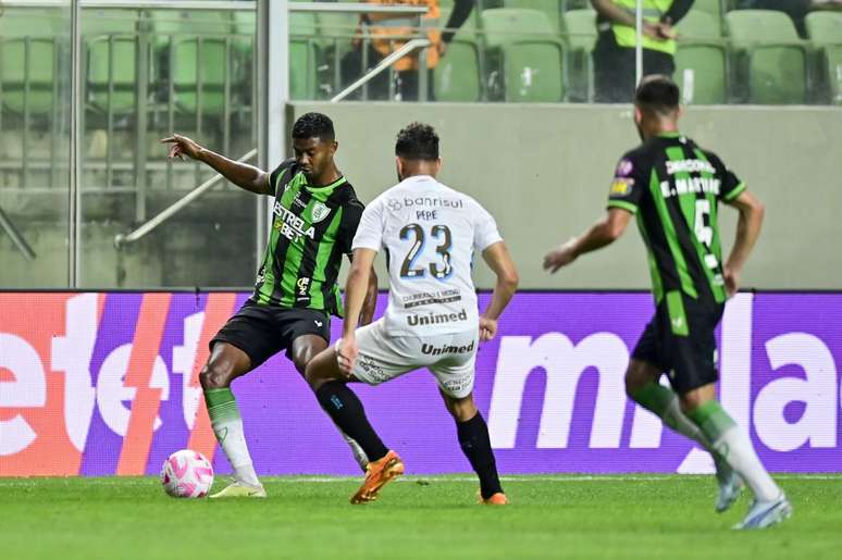 Atuações ENM: Com chuva de gols, América perde mais uma em BH.