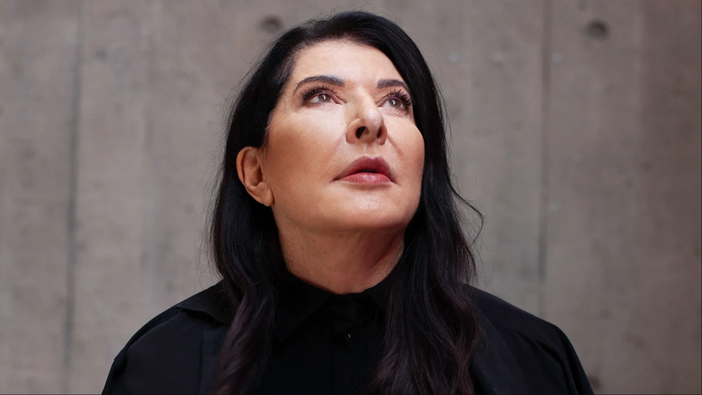 Marina Abramović tem seu trabalho exposto em retrospectiva na Royal Academy de Londres.