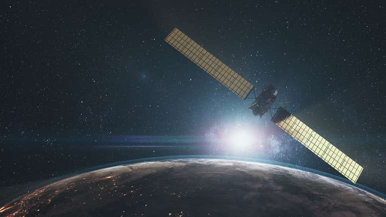 Illustration of a satellite in Earth orbit (Image: Reproduction/goinyk/Envato)