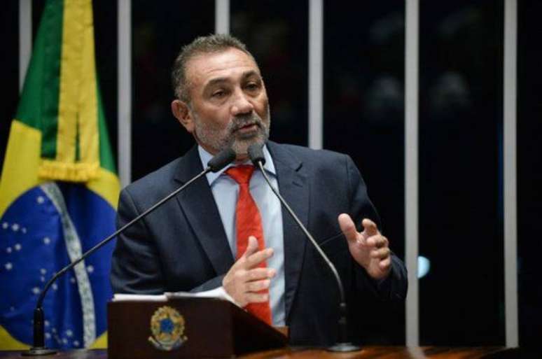 Ex-senador Telmário Mota foi acusado de estupro pela filha no ano passado