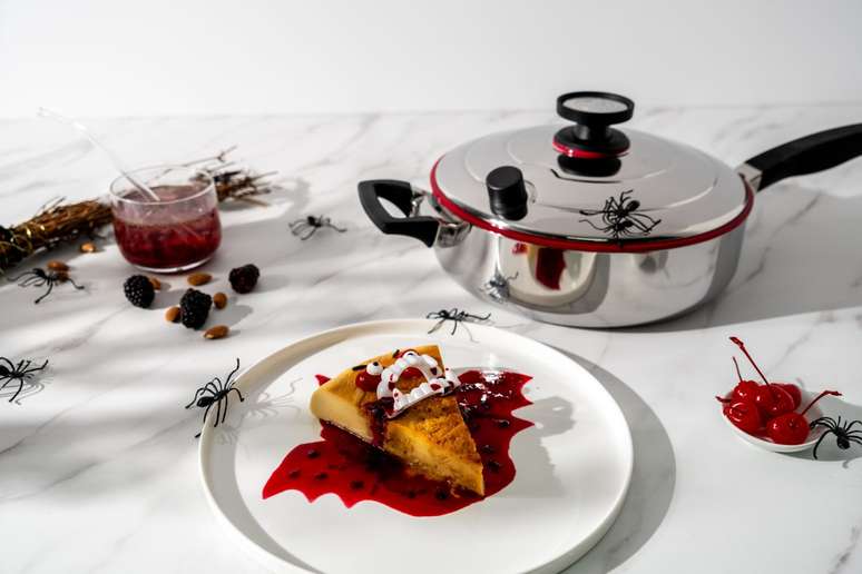 Halloween: Learn how to make Halloween pudding