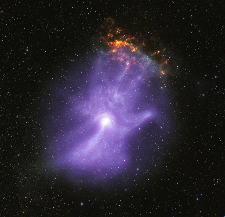 Nebulosa de ventos de pulsar MSH 15-52 observada pelos telescópios IXPE e Chandra (Imagem: Reprodução/X-ray: NASA/CXC/Stanford Univ./R. Romani et al/NASA/MSFC (IXPE); Infared: NASA/JPL-Caltech/DECaPS;NASA/CXC/SAO/J. Schmidt)
