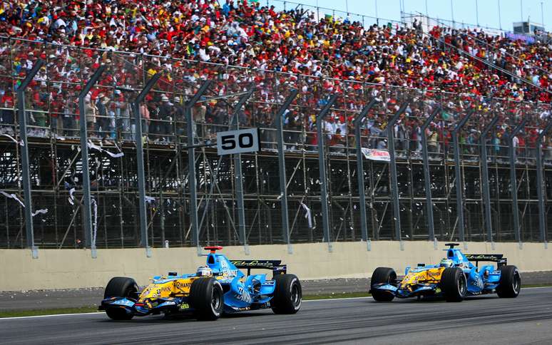 Fernando Alonso e Giancarlo Fisichella em Interlagos 