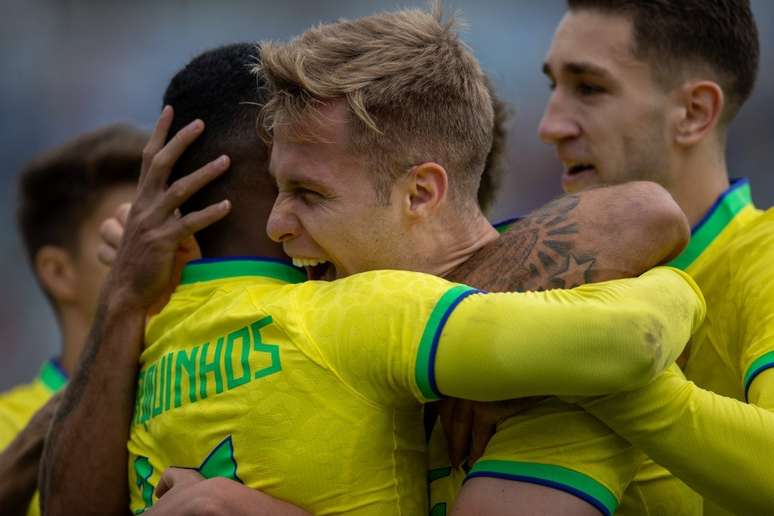 JOGOS PAN-AMERICANOS l FUTEBOL MASCULINO l BRASIL VENCE O MÉXICO POR 1 A 0  E VAI DISPUTAR O OURO 