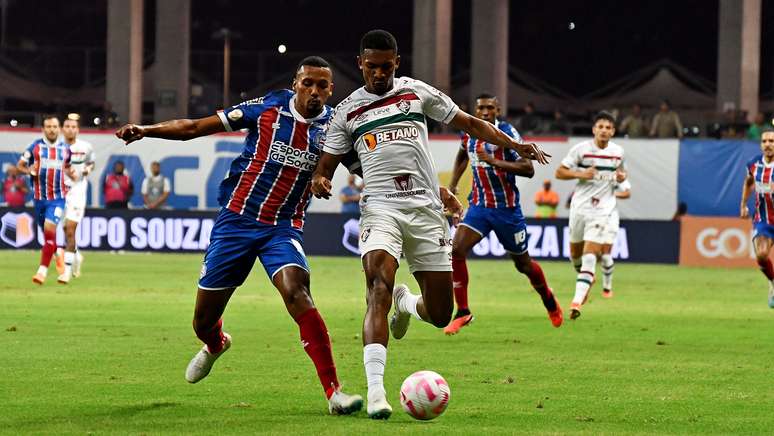 Bahia 1 x 0 Fluminense: Veja o gol de Everaldo na Fonte Nova