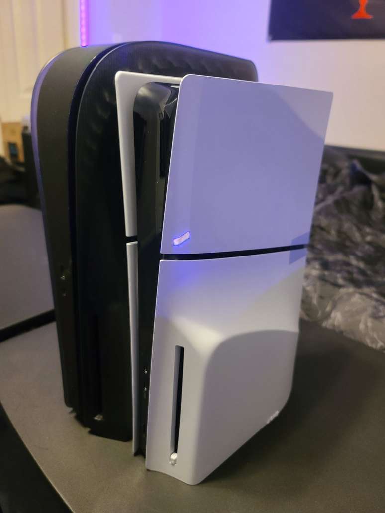 PS5 Slim: veja fotos comparando tamanho com modelo original