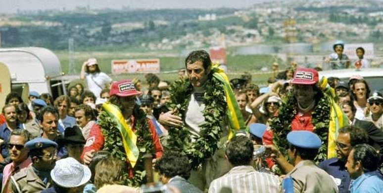 A primeira dobradinha brasileira: Pace e Emerson no pódio do GP do Brasil 1975