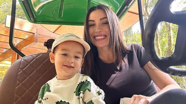 Bianca Andrade e filho, Cris. Reprodução/Instagram