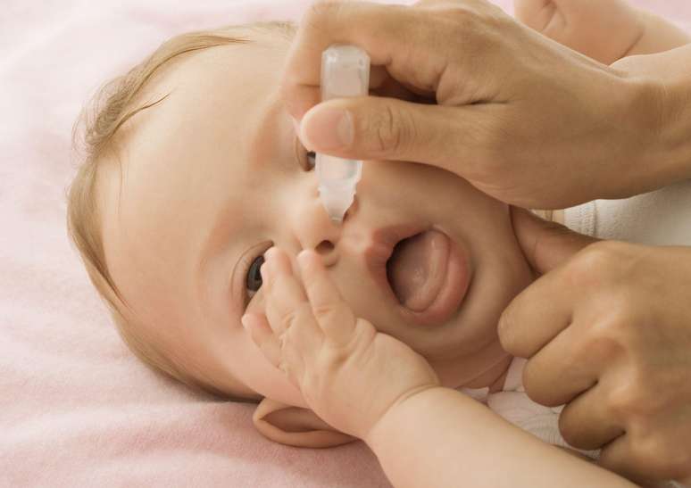 Keeping children well fed and hydrated, as well as cleaning their airways frequently, can help prevent respiratory infections. Keeping children well fed and hydrated, as well as cleaning their airways frequently, can help prevent respiratory infections.
