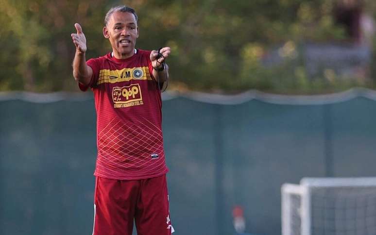 José Morais elogia bom início de temporada do Sepahan, do Irã