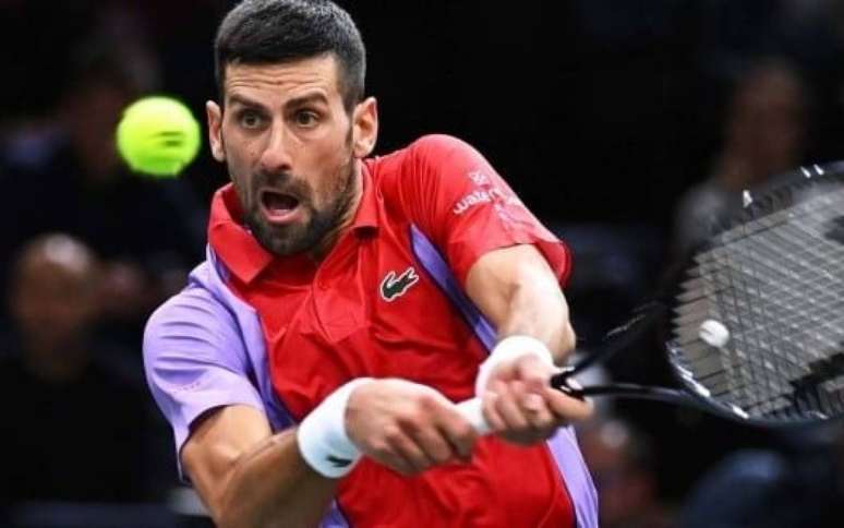 Djokovic comenta polêmica escolha de técnico do ano da ATP - Lance!